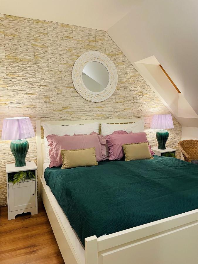 Hotel Marcincak*** Mikulov Bagian luar foto