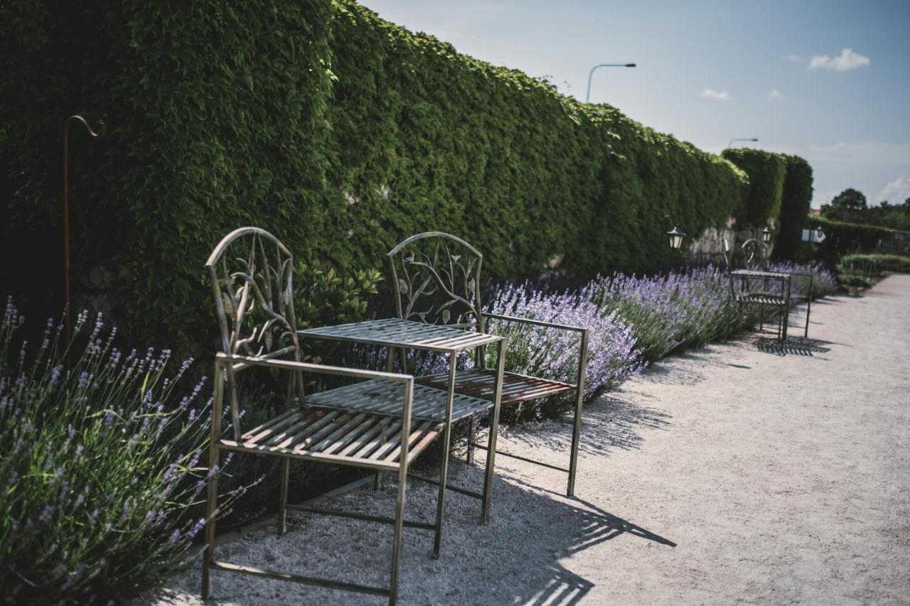 Hotel Marcincak*** Mikulov Bagian luar foto